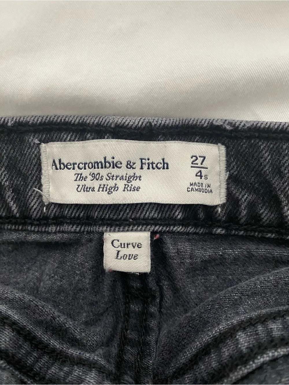 Abercrombie & Fitch 90’s Straight Ultra High Rise Curve Love Jeans Black 4 SHORT - Picture 7 of 7